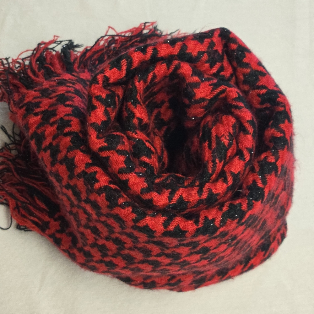 Red & black houndstooth Unisex Large Scarf | Soft & Warm, Cozy Winter Shawl | - Picture 13 of 16